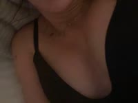 Jeune femme sexy et raffinée qui aime prendre et donner du plaisir aux hommes loyales et respectueux