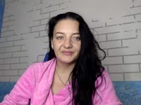 I love traveling, meeting new people and delicious food