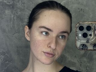 adult livecam AlisaFreshly