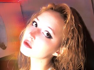 hot camhooker AlyonaMew