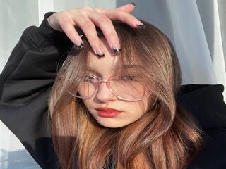 masturbating camgirl JeannaTalahytewa