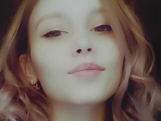 camslut topless JohanneDelapaz