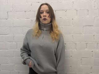 naughty cam girl masturbating with dildo MaricruzKestler