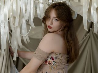 jasmin adult cam MoonBrittany