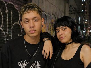 anal cam AxelAndCloe