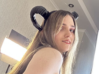 fingering cam slut AaliceWalter