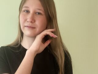 live webcam performer AdriaSecker