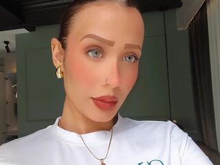 camgirl photo AdrianaRossetti