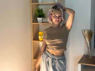 camgirl playing with sextoy AftonGuyse