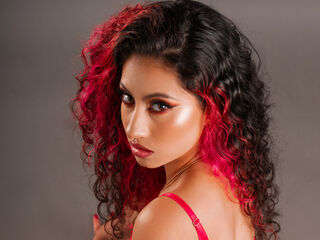 nude webcam girl photo AishaSavedra
