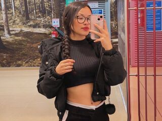 hot strip tease webcam AkiraFlorez