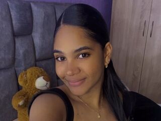 camgirl showing tits AmberLoran