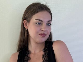 camgirl masturbating with dildo AmelicaGallivan