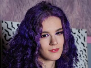 cam girl playing with vibrator AuraLana