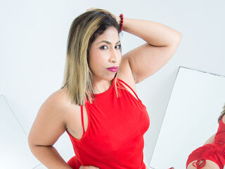 webcam bitch chatroom AuroraVirelli