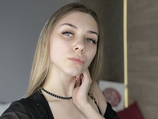 camgirl playing with sex toy BeaBush