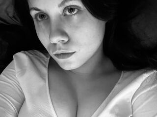 cam girl spreading pussy BelaWink