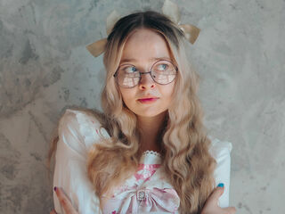 live webcam performer BellaMorley