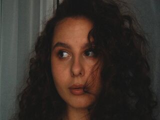 hot girl cam photo BertieSiegers