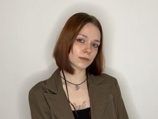 topless cam girl BlytheTerada