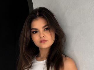 shaved pussy cam BridgetteBloome