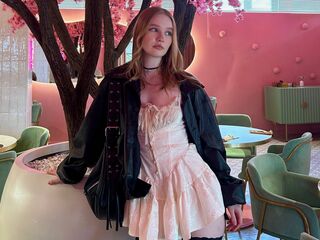 beautiful girlcam CandiFerretti