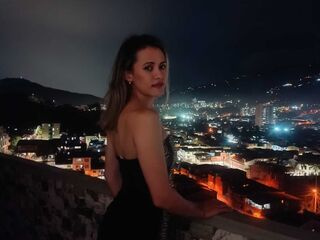 camgirl showing tits CatalleyaRuiz