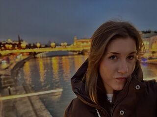 naked camgirl gallery CaylinGarczynski