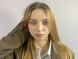 live sex webcam ChariseKuhnke