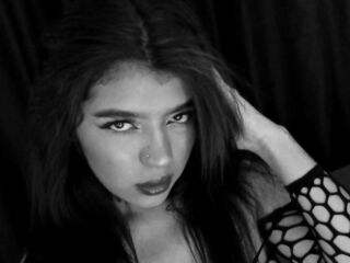 girl webcam CharlotheLee