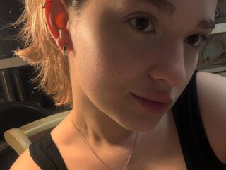 mastubating web cam girl ChloeDemaio