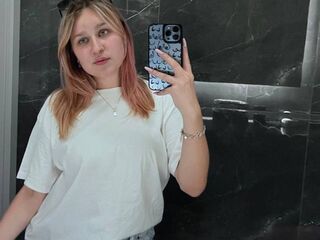fingering cam slut ChuFlorendo
