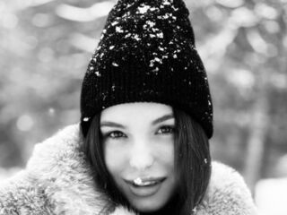 naked camgirl fingering pussy CurtisStelmack