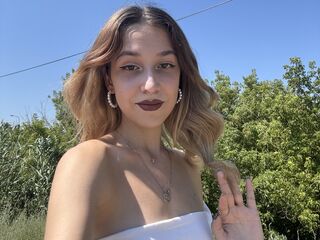 camgirl masturbating with dildo DarylEdwards