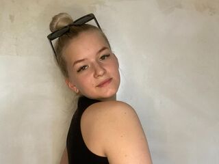 camgirl live sex photo DebraHallin