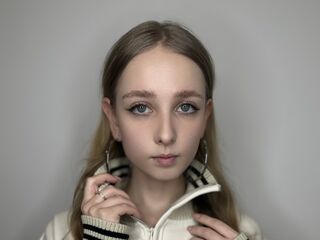 shower cam DessieBusche