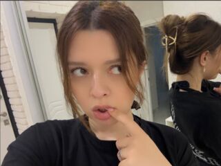 sexcam DevonaChurchey