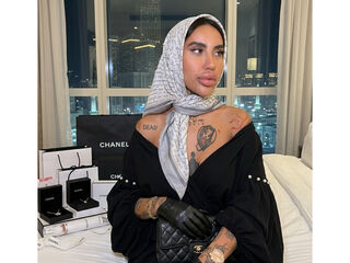 cam girl playing with sextoy DianaCarolinas