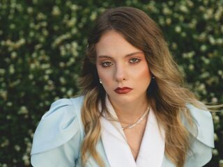 naked webcamgirl picture DrusillaPettet