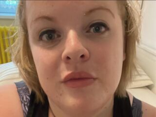 free live webcam chat EllaConway