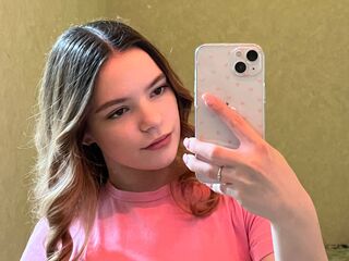 fingering girl chatroom ElmerRoche