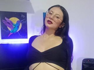 sexy webcamgirl pic EmberCullen