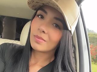 beautiful girlcam EmilyBrontes