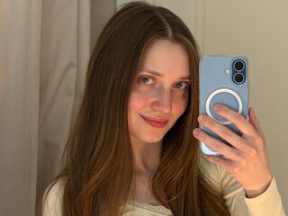 naked girl with cam EmmaSagge