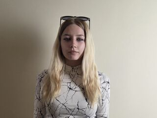 chatrubate cam girl picture EvelynReynaga
