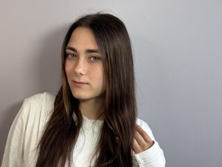 shaved pussy webcam FridaGady