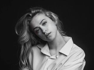 adult cam chat room GwynethHibbits