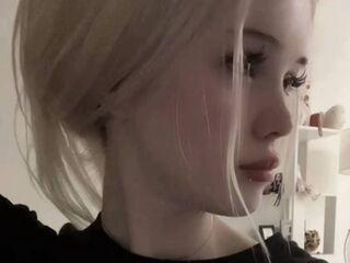 free webcam chatroom HeatherHeinitz