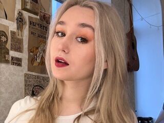 hot cam girl masturbating IlianaEggenberg