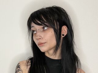 webcam live show IzettaBishel